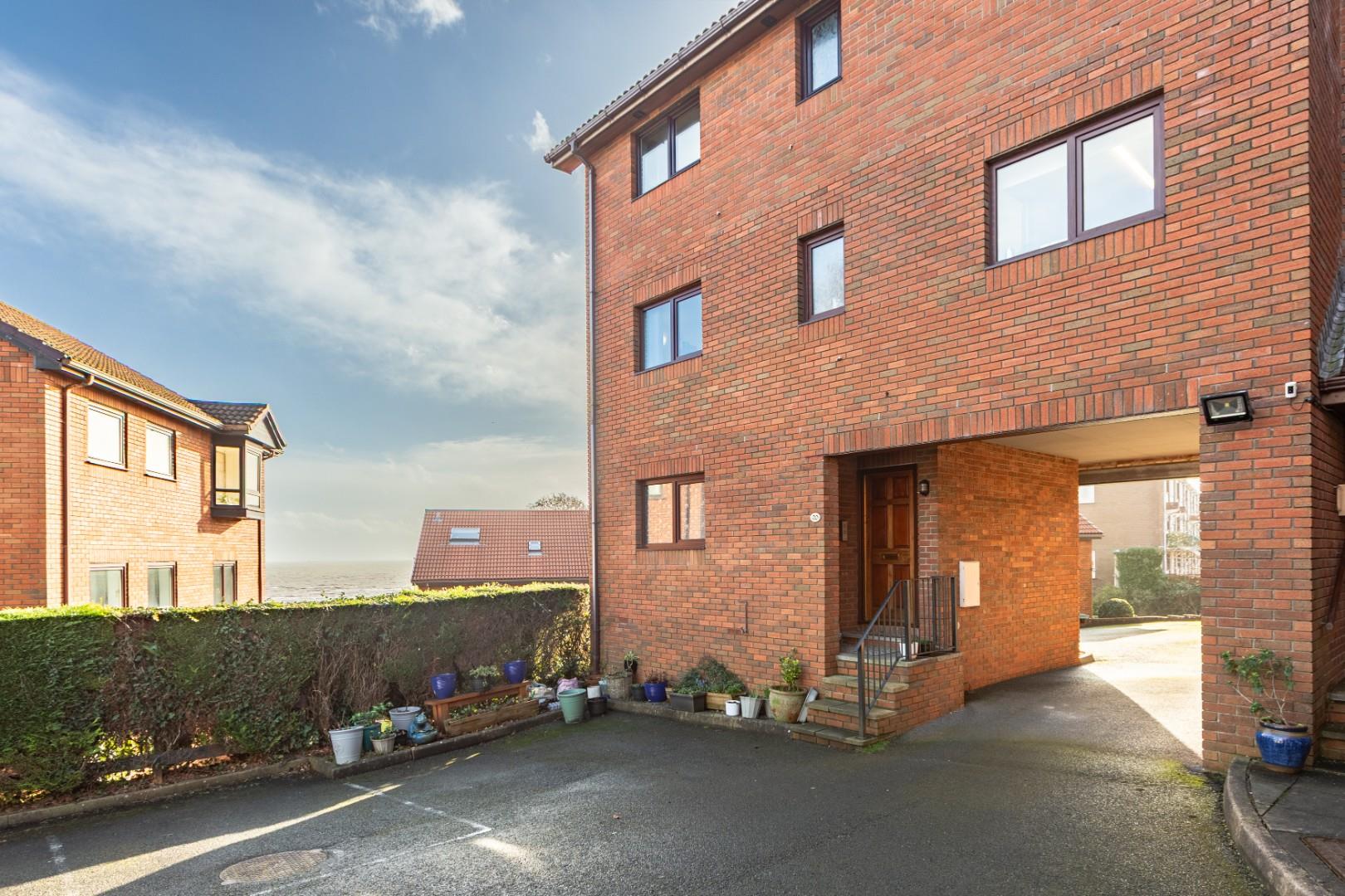 Folland Court, West Cross, Swansea, SA3 5BJ